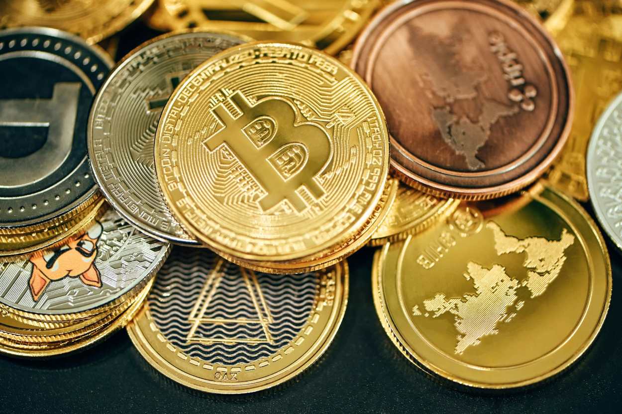 Altcoins, Memecoins, Stablecoins: Was sind die Unterschiede?
